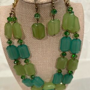 Elegant Vintage Acrylic Beaded 16” Necklace And Matching Earrings